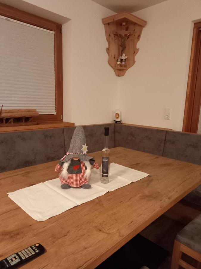 Grosszuegiges Apartment Georg Mayrhofen Barrierefrei Hollenzen Esterno foto
